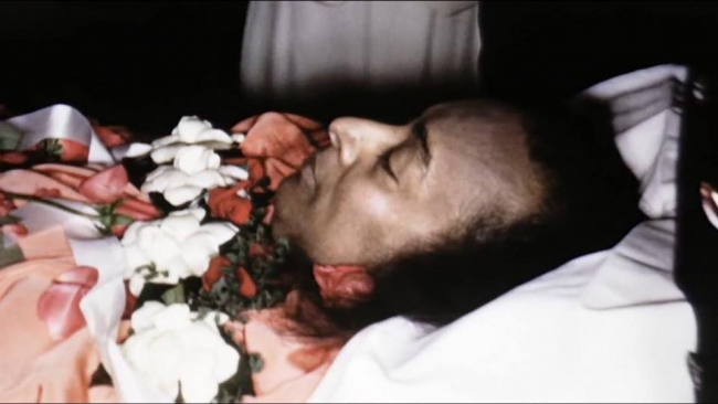 Post mortem photo of Paramahansa Yogananda's embalmed corpse.