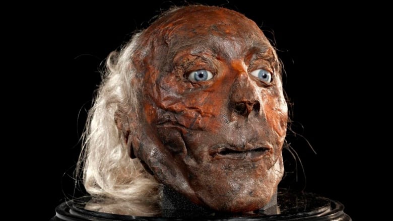 The decayed human head of Jeremy Bentham